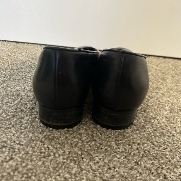 Amalfi Black Leather Short Kitten Heel Size 7.5 8 - Picture 4 of 8